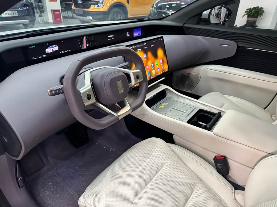 Avatr 12 2025 car image #9