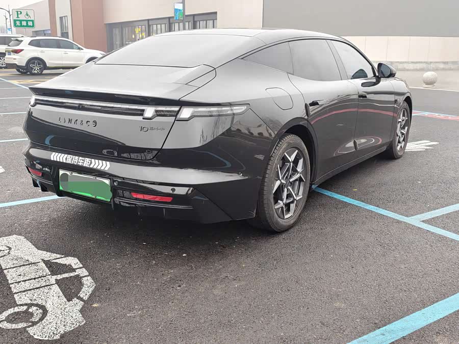 Lynk & Co 10 EM-P 2025 car image #9