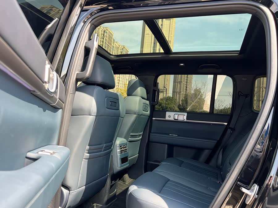 FangChengBao Tiger 7 2025 car image #9