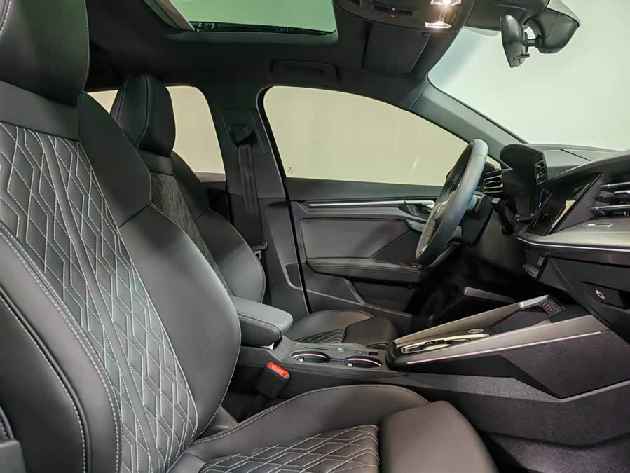 Audi A3 2025 car image #9