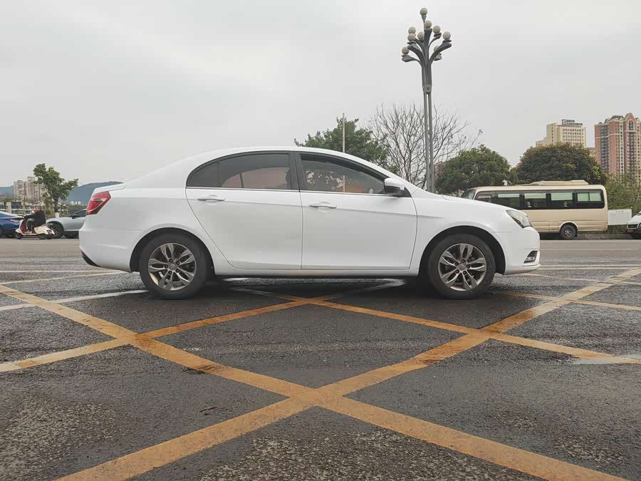 Emgrand 2016 car image #9