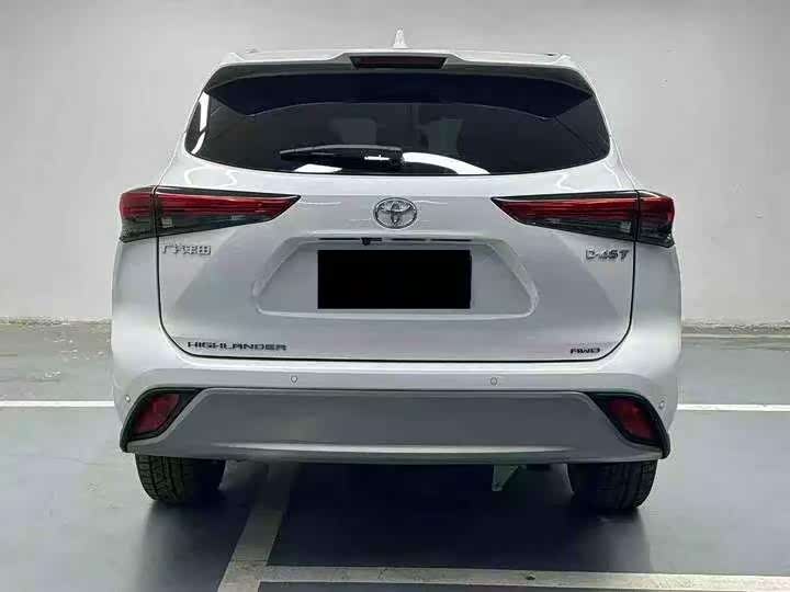 Toyota Highlander 2024 car image #9