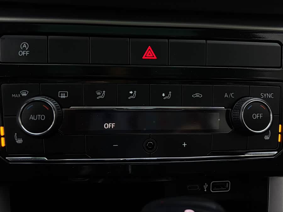 Volkswagen T-Cross 2022 #9 Volkswagen T-Cross 2022 car image #9