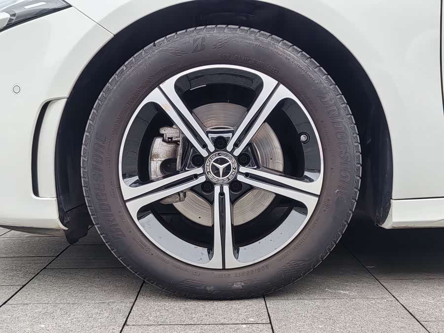 Mercedes-Benz A Class 2023 immagine di auto #9