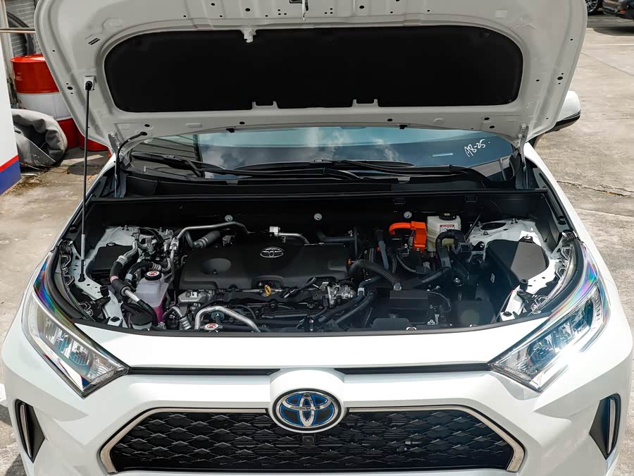 Toyota RAV4 Hybird E+ imagen de coche #9