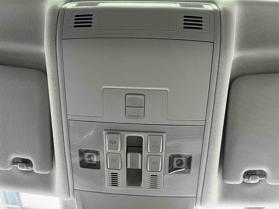 Volkswagen Tayron 2023 car image #9