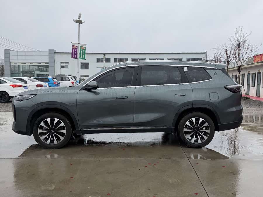 Chery Tiggo 8 Plus 2024 immagine di auto #9