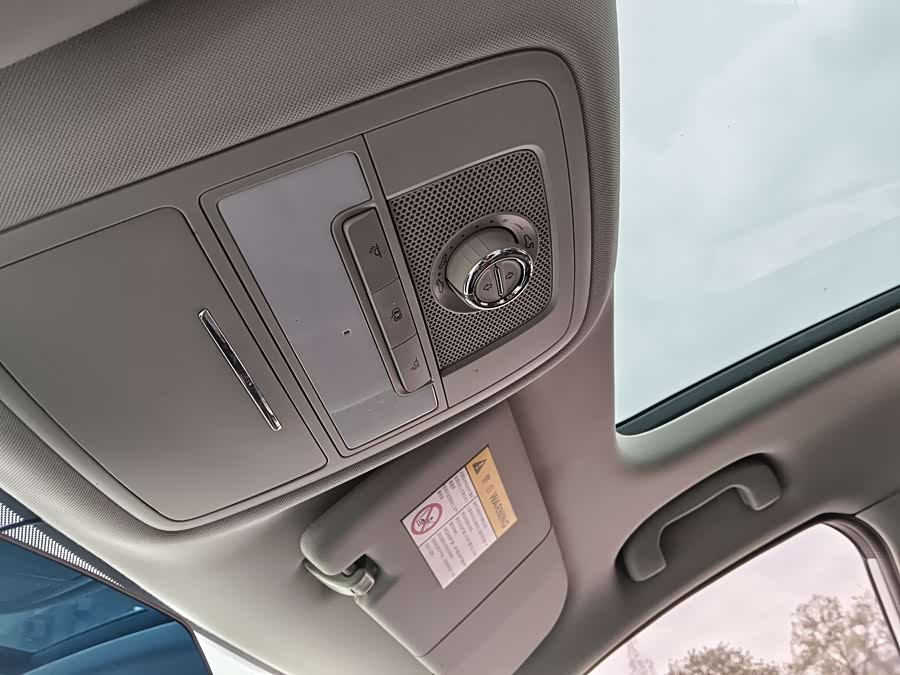 MG ZS 2017 #9 MG ZS 2017 car image #9