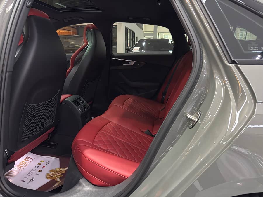 Audi S4 2024 صورة سيارة #9