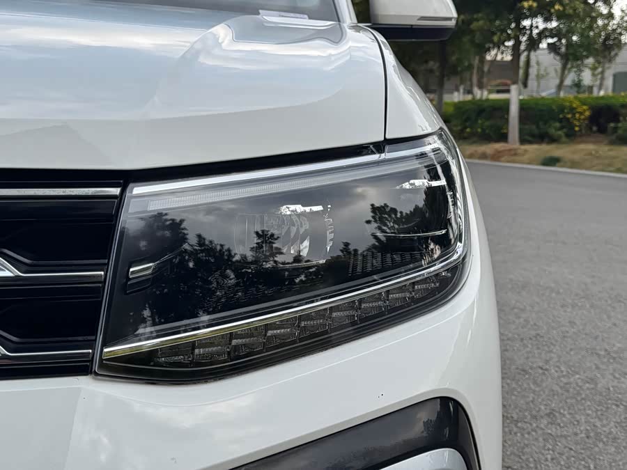 Volkswagen T-Cross 2021 #9 Volkswagen T-Cross 2021 car image #9