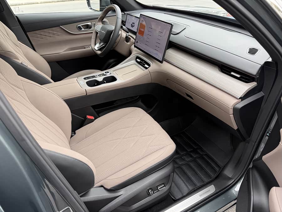 奇瑞 瑞虎8 PLUS 2025 汽车图片 #9