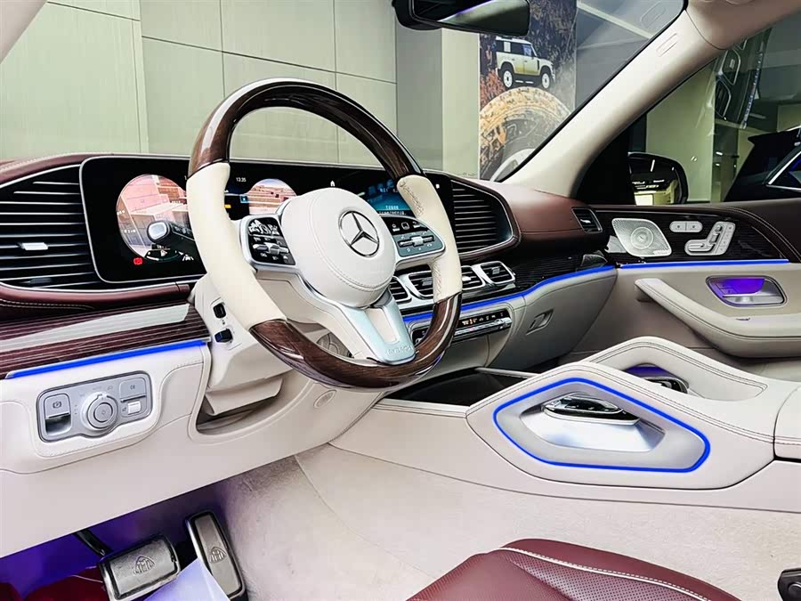 Mercedes-Benz Maybach GLS 2022 car image #9