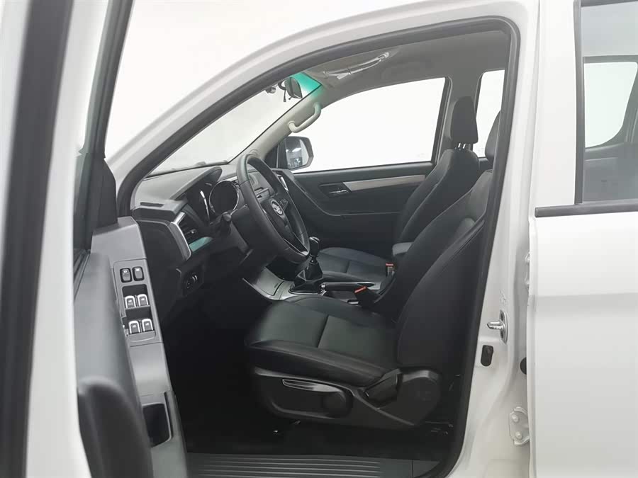 JAC 2023 car image #9