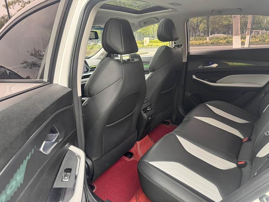GEELY Binray 2023 car image #9