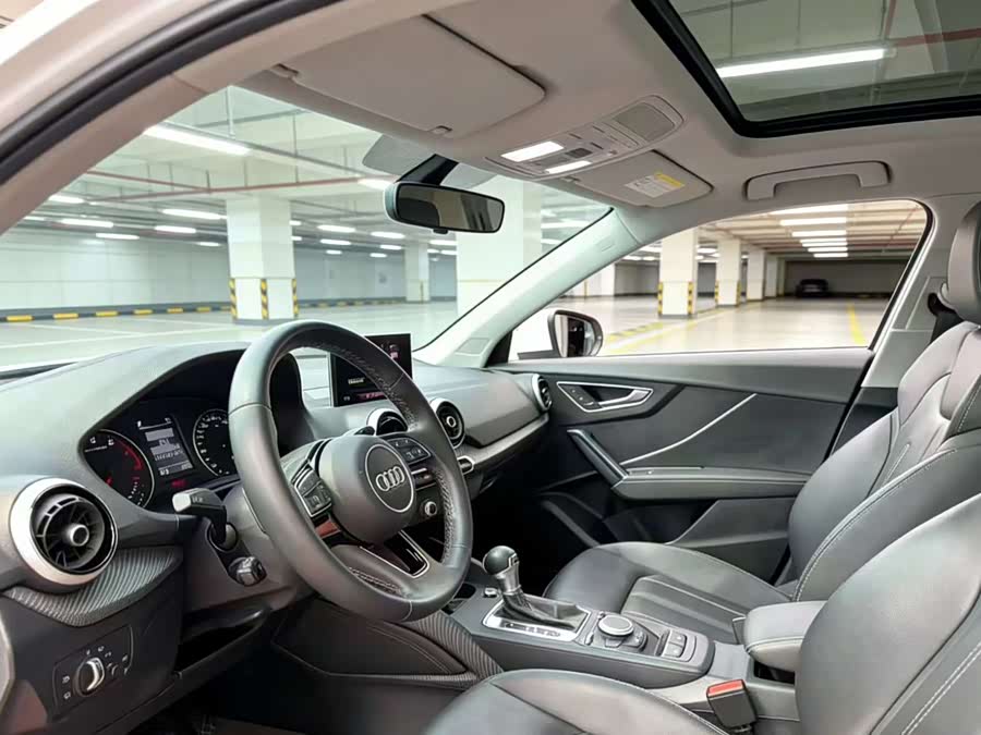 Audi Q2L 2023 imagen de coche #9