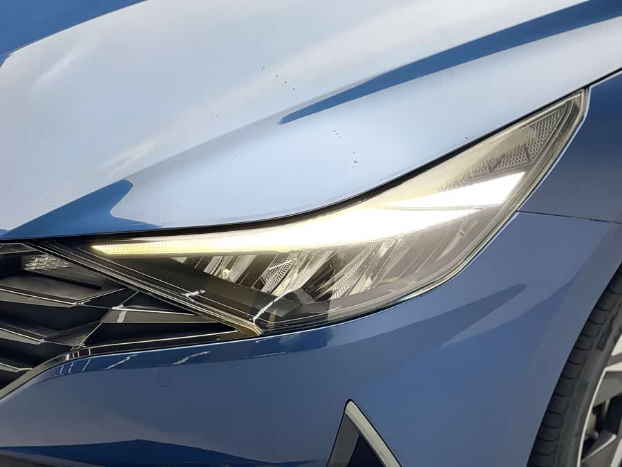 Hyundai Elantra 2021 immagine di auto #9