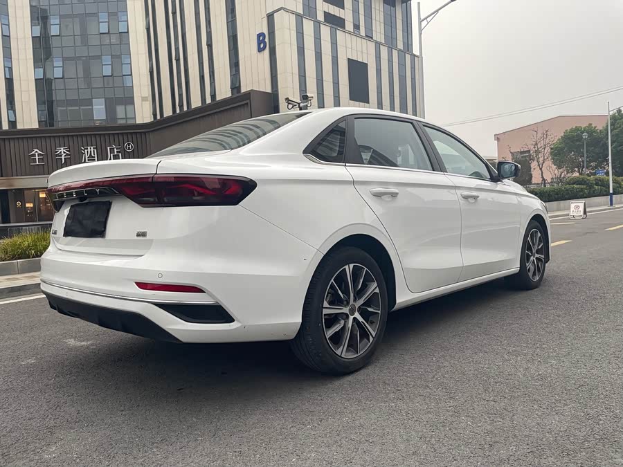 GEELY Emgrand 2021 car image #9