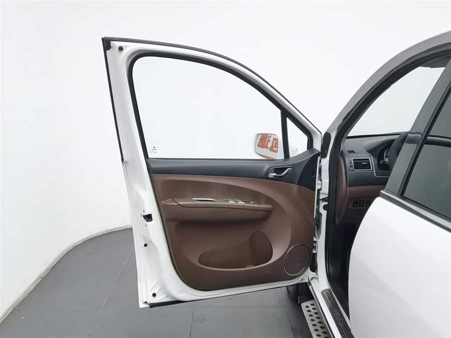 Forthing JOYEAR X5 2016 imagen de coche #9