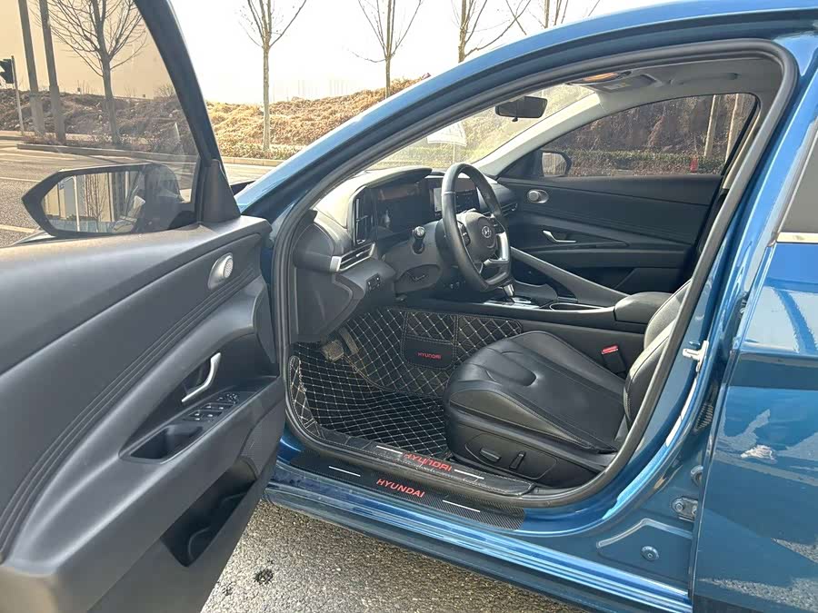 Hyundai Elantra 2021 car image #9