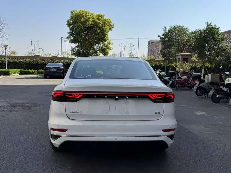 GEELY Emgrand 2023 car image #9