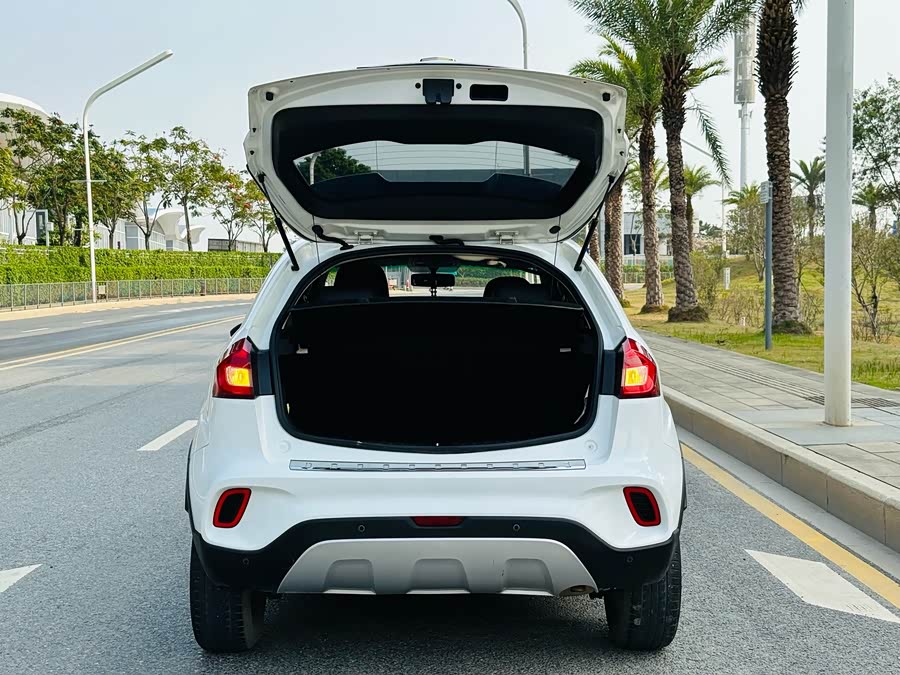 GEELY Vision X3 2018 image de voiture #9