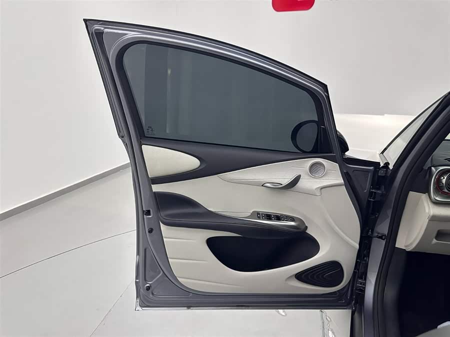 BYD Dolphin 2022 صورة سيارة #9