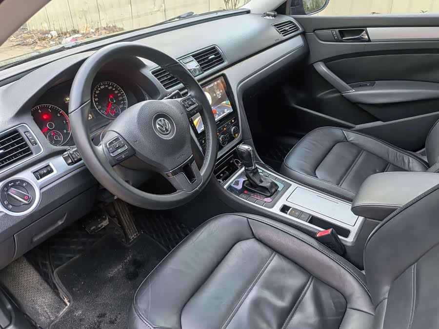 Volkswagen Passat 2015 car image #9