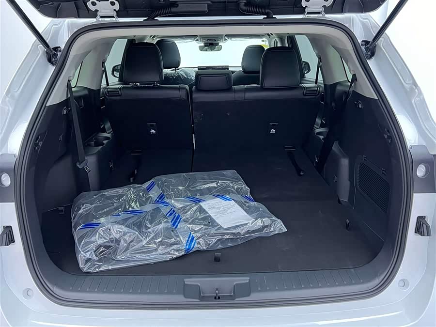 Toyota Highlander 2026 car image #9