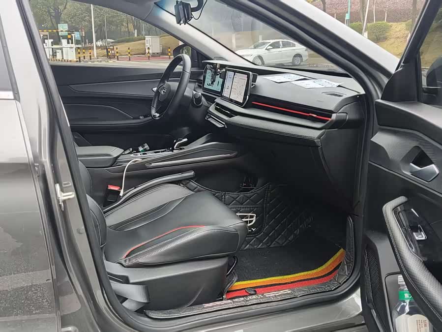 GEELY Binray 2023 car image #9