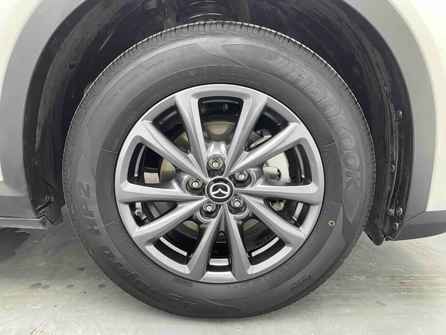 Mazda CX-4 2023 car image #9