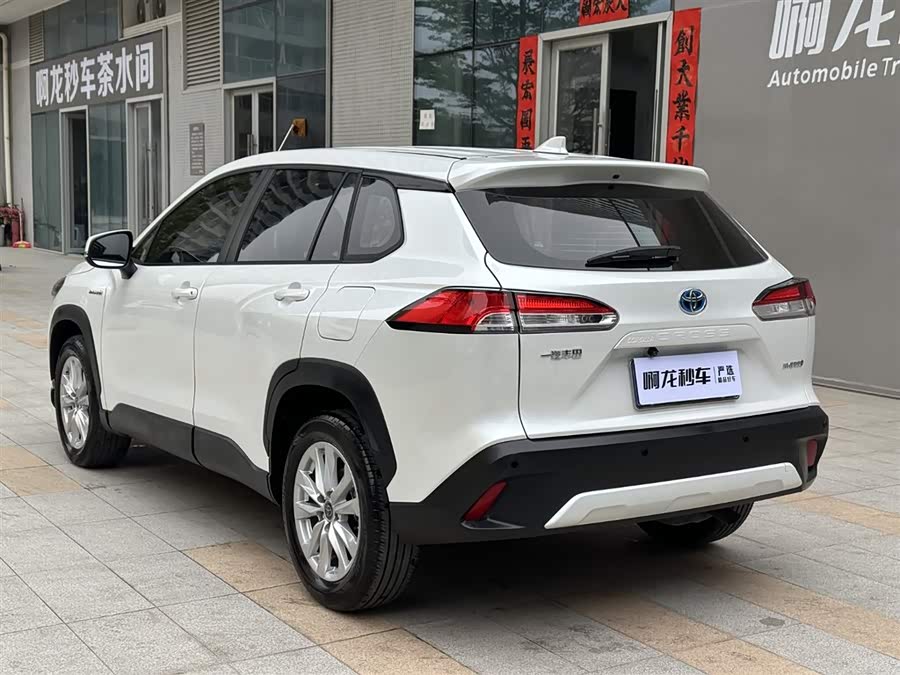 Toyota Corolla Cross 2023 immagine di auto #9