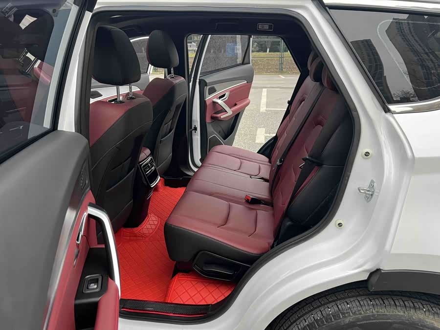 Jetour X70 PLUS 2023 car image #9