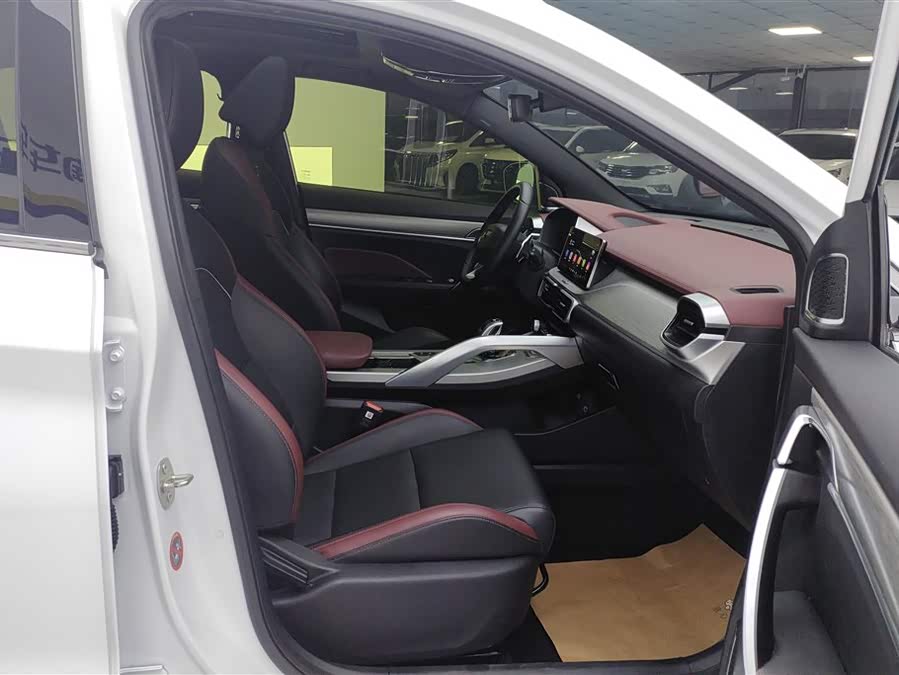 GEELY Coolray 2019 #9 GEELY Coolray 2019 car image #9
