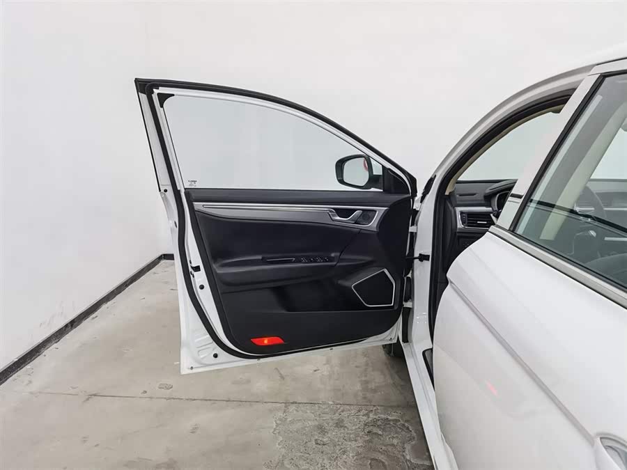 GEELY Emgrand GL 2020 car image #9