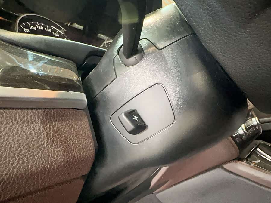 BMW 5 Series 2016 car image #9