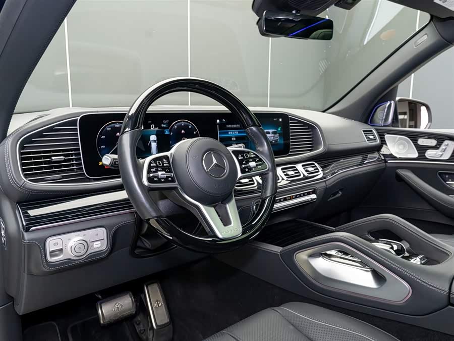 Mercedes-Benz 2022 car image #9