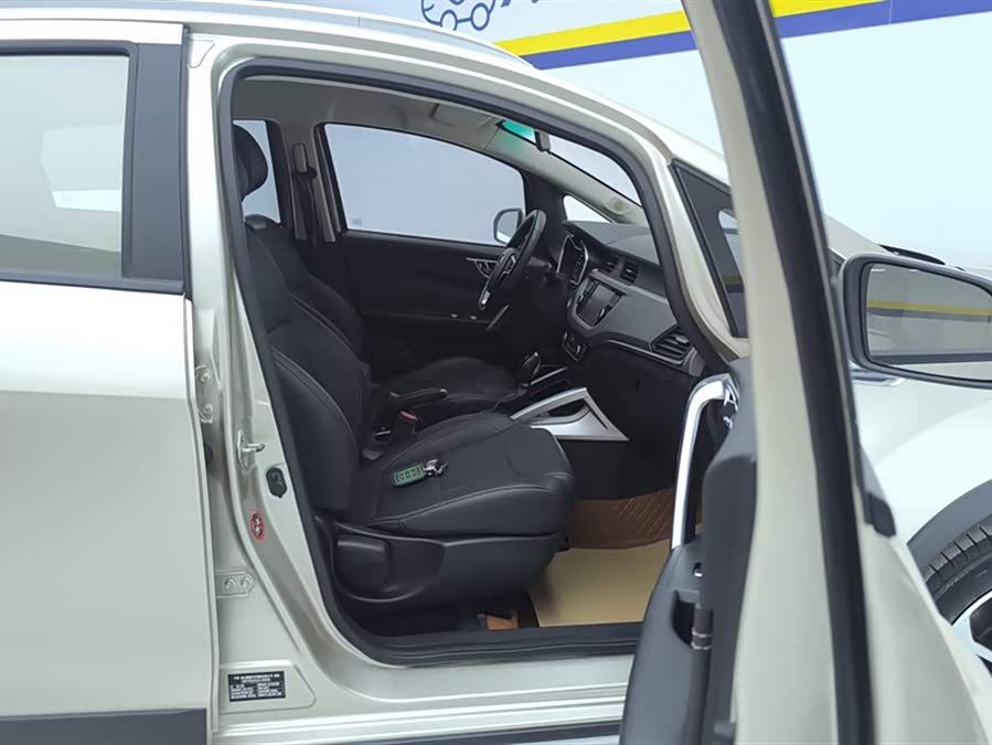 GEELY Vision X3 2019 изображение автомобиля #9