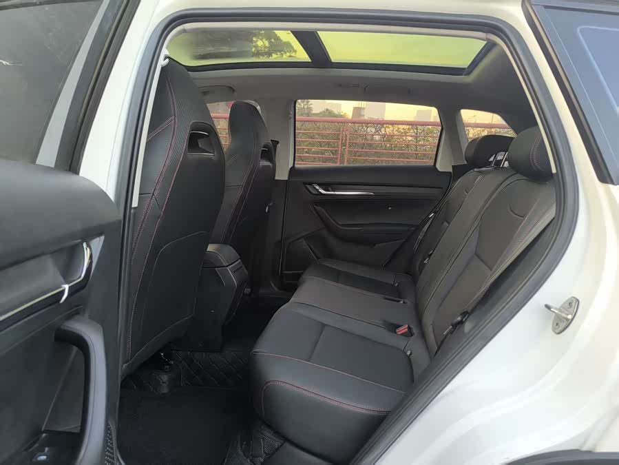 Skoda Kamiq 2022 car image #9