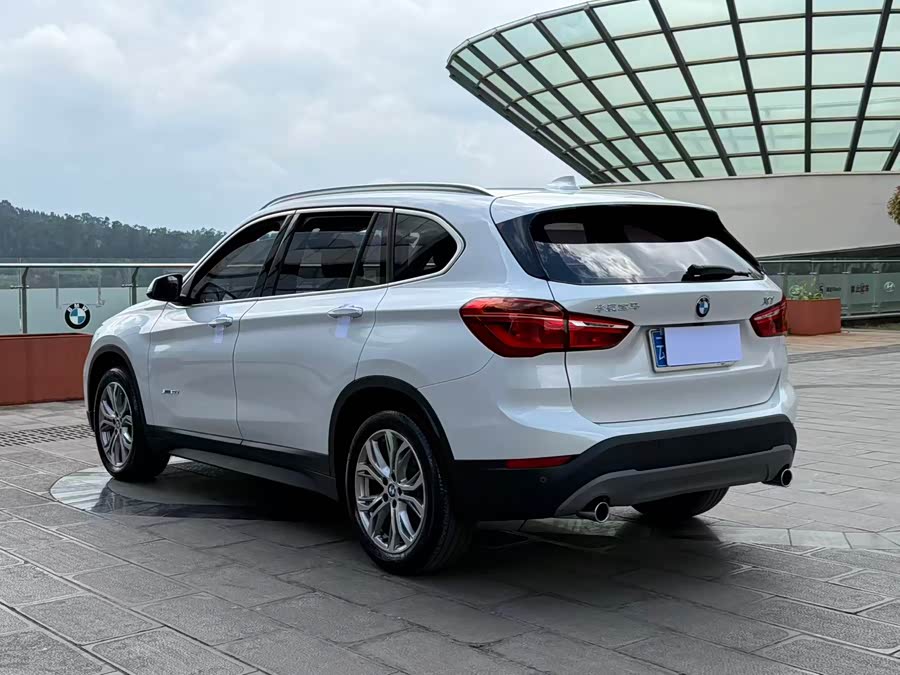 BMW X1 2018 car image #9