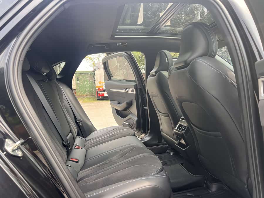 GEELY Preface 2025 изображение автомобиля #9