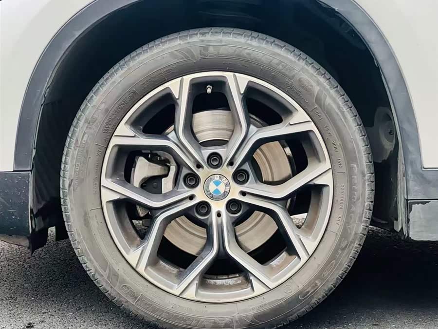 BMW X1 2023 car image #9