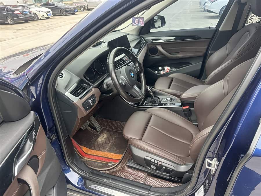BMW X1 2020 car image #9