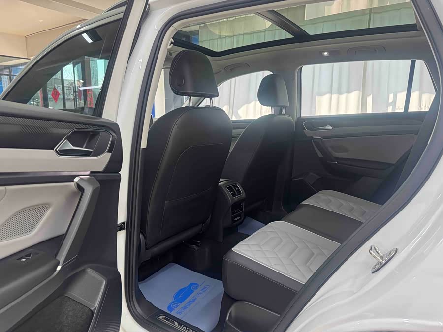 Volkswagen Tayron 2022 car image #9