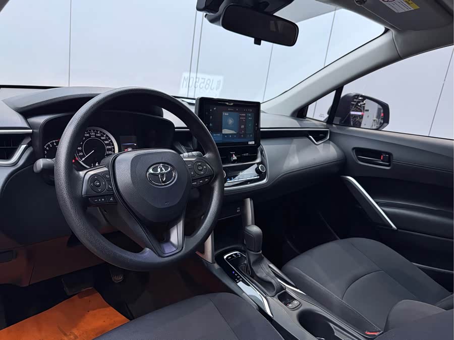 Toyota Corolla Cross 2023 car image #9