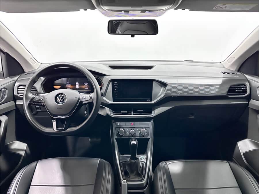 Volkswagen T-Cross 2023 car image #9