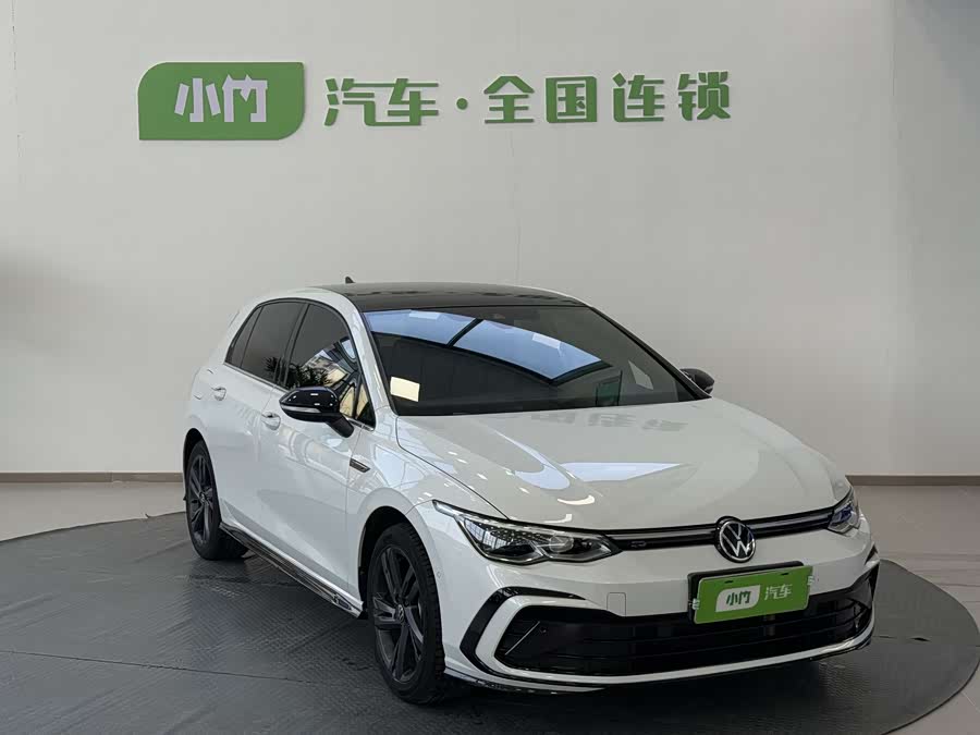 Volkswagen Golf 2022 car image #9