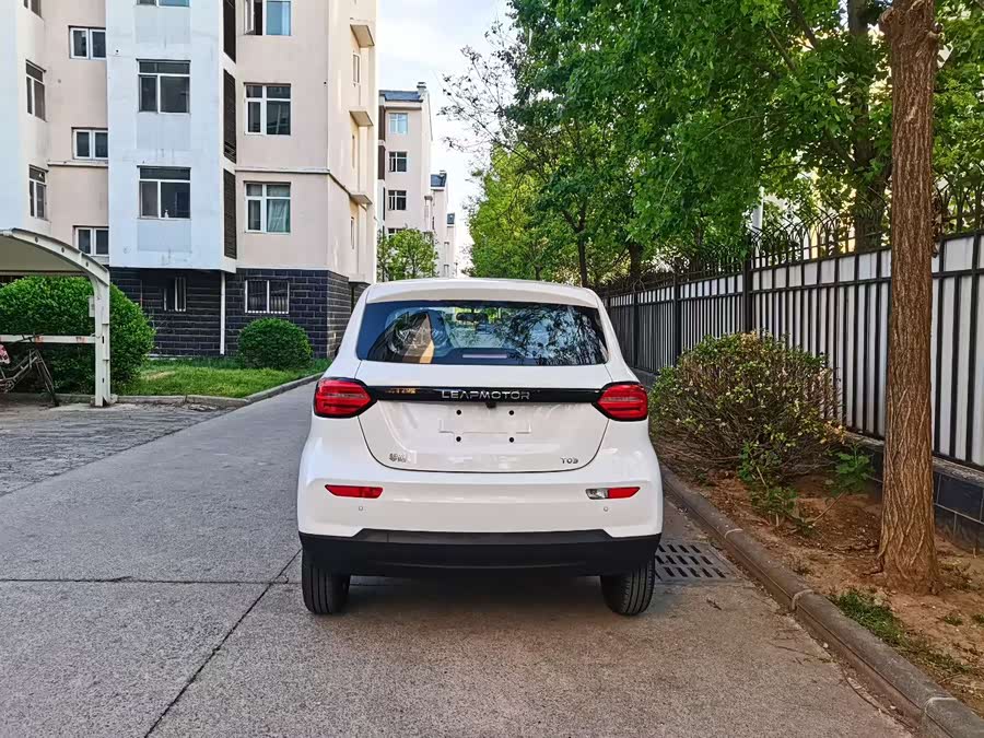 零跑汽车 零跑T03 2025 汽车图片 #9