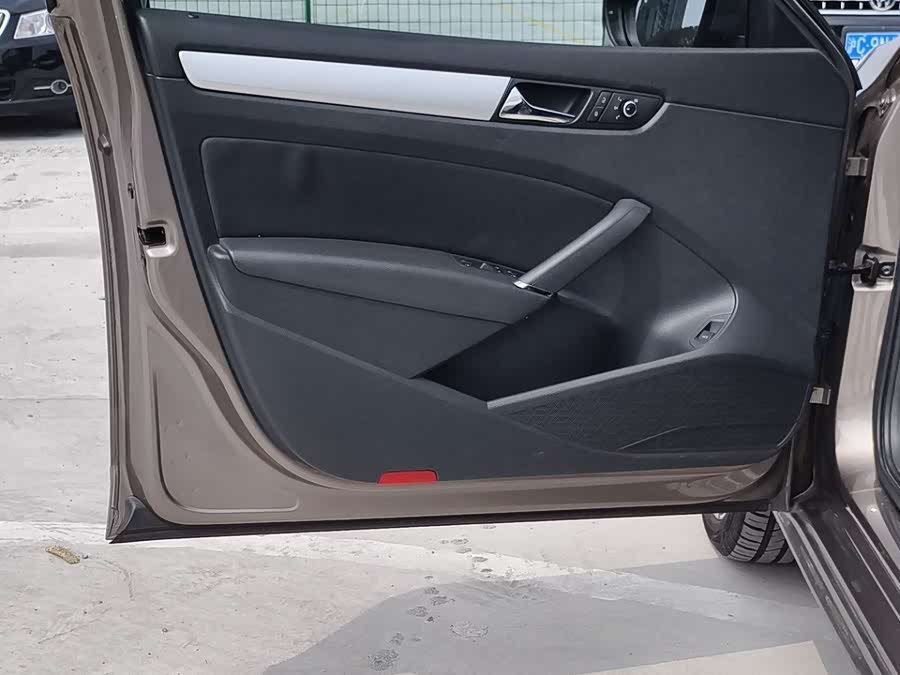 Volkswagen Passat 2015 صورة سيارة #9