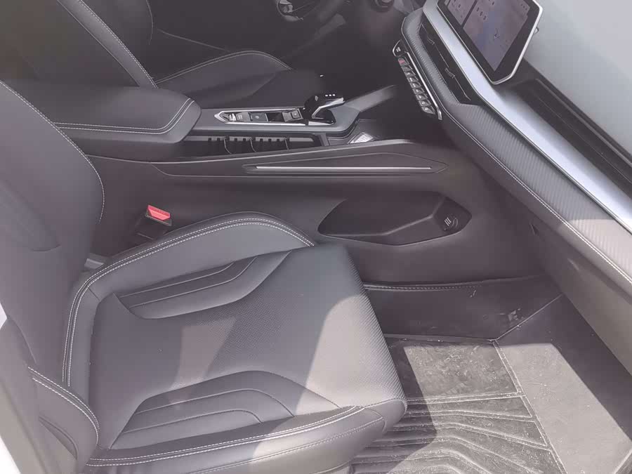 GEELY Binray 2025 #9 GEELY Binray 2025 car image #9