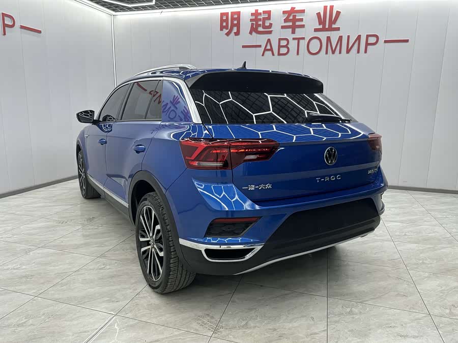 Volkswagen T-Roc 2022 car image #9